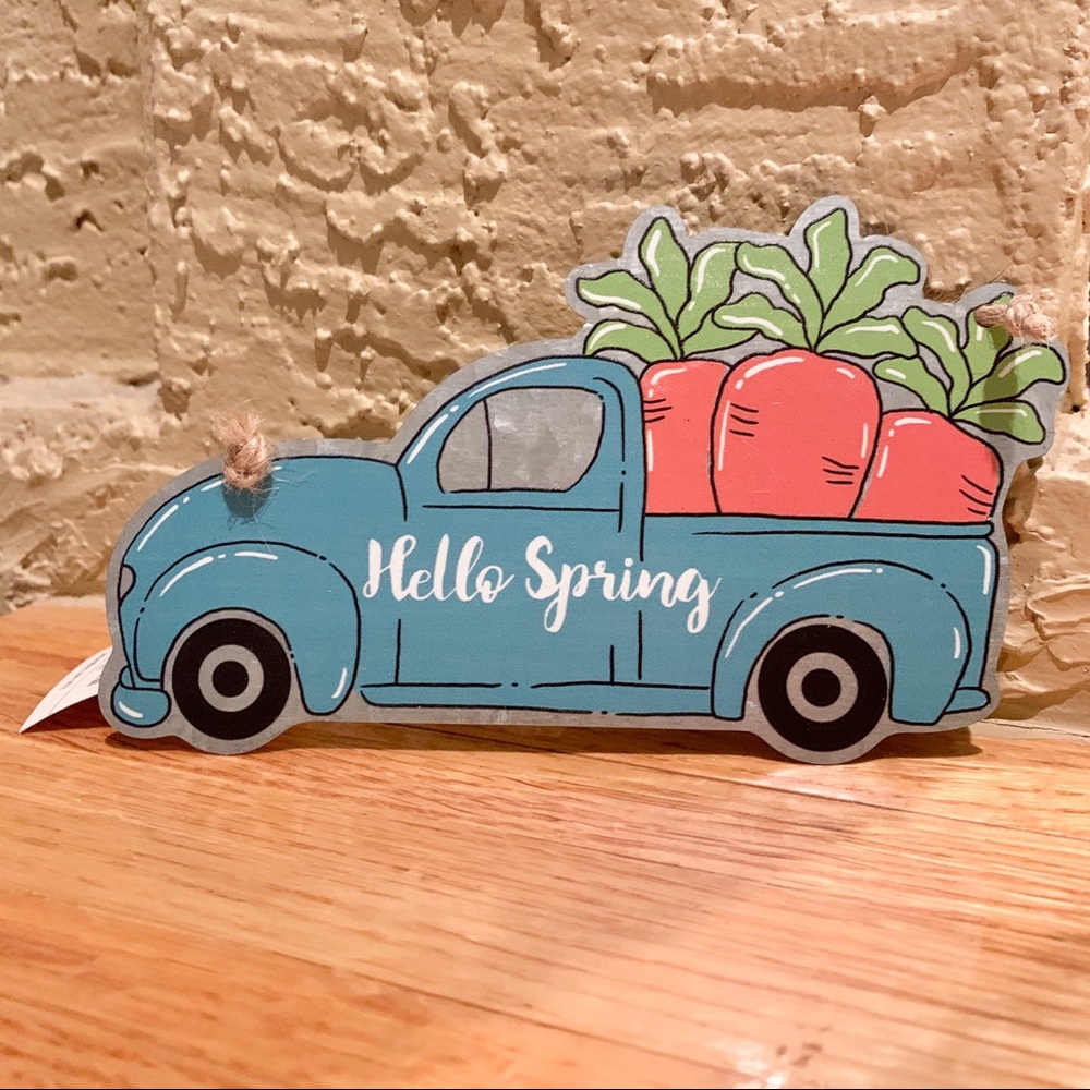 SPRING FARMHOUSE PICKUP TRUCK HANGER METAL